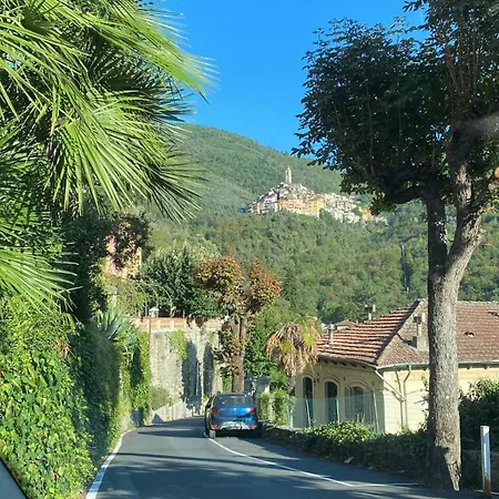 Iconic Italian Townhouse W Rooftop Terrace & Mountain View, Pigna